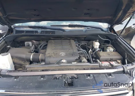 2019 Toyota Tundra 1794 5.7L V8 z USA, uszkodzony, nr VIN 5TFAY5F13KX810923